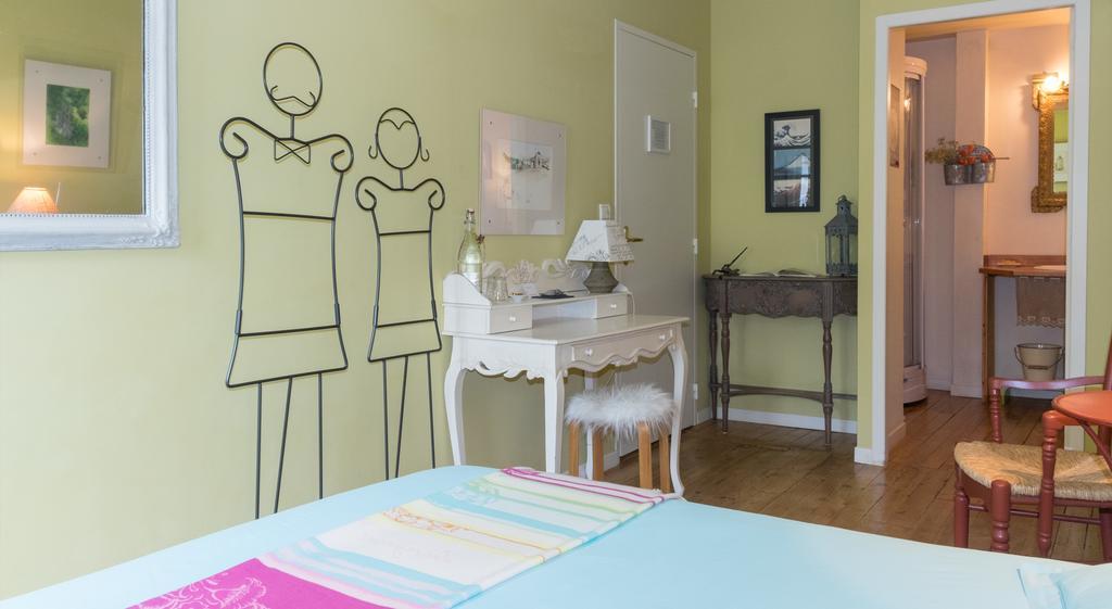Les Petites Vosges Bed and Breakfast Bagnères-de-Bigorre Rum bild