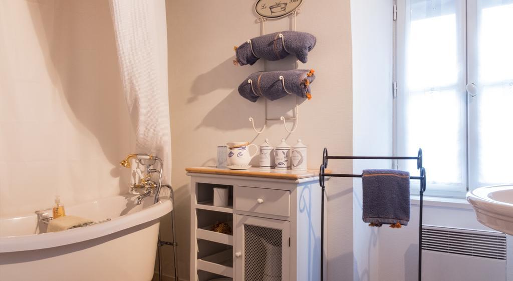 Les Petites Vosges Bed and Breakfast Bagnères-de-Bigorre Rum bild